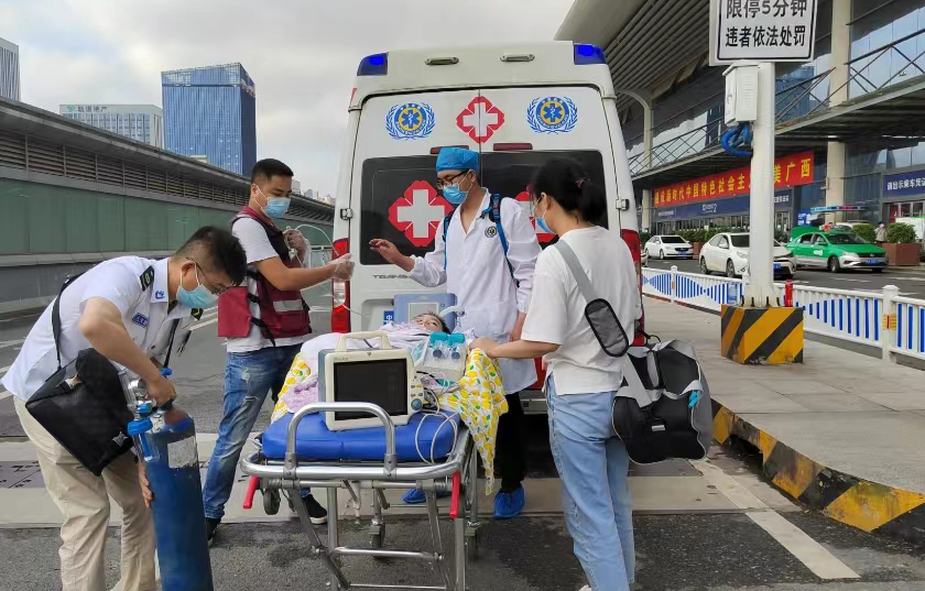 峨眉山市救护车出租公司