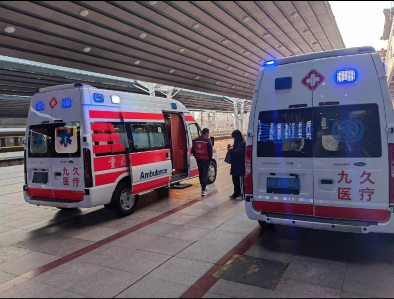 峨眉山市救护车长途转运